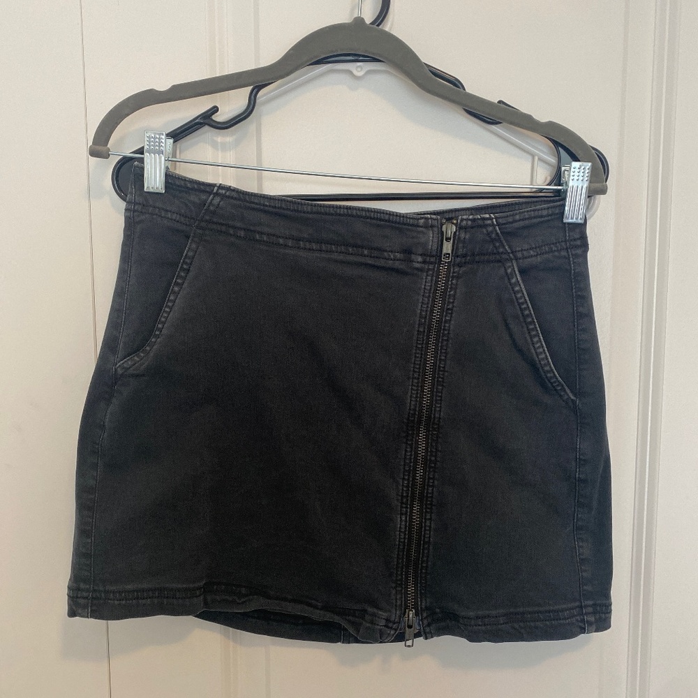 American Eagle Black Mini Skirt with Edgy Zipper